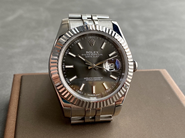 激安ロレックス背面デザイン